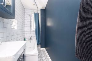 Photo 16- click for photo gallery